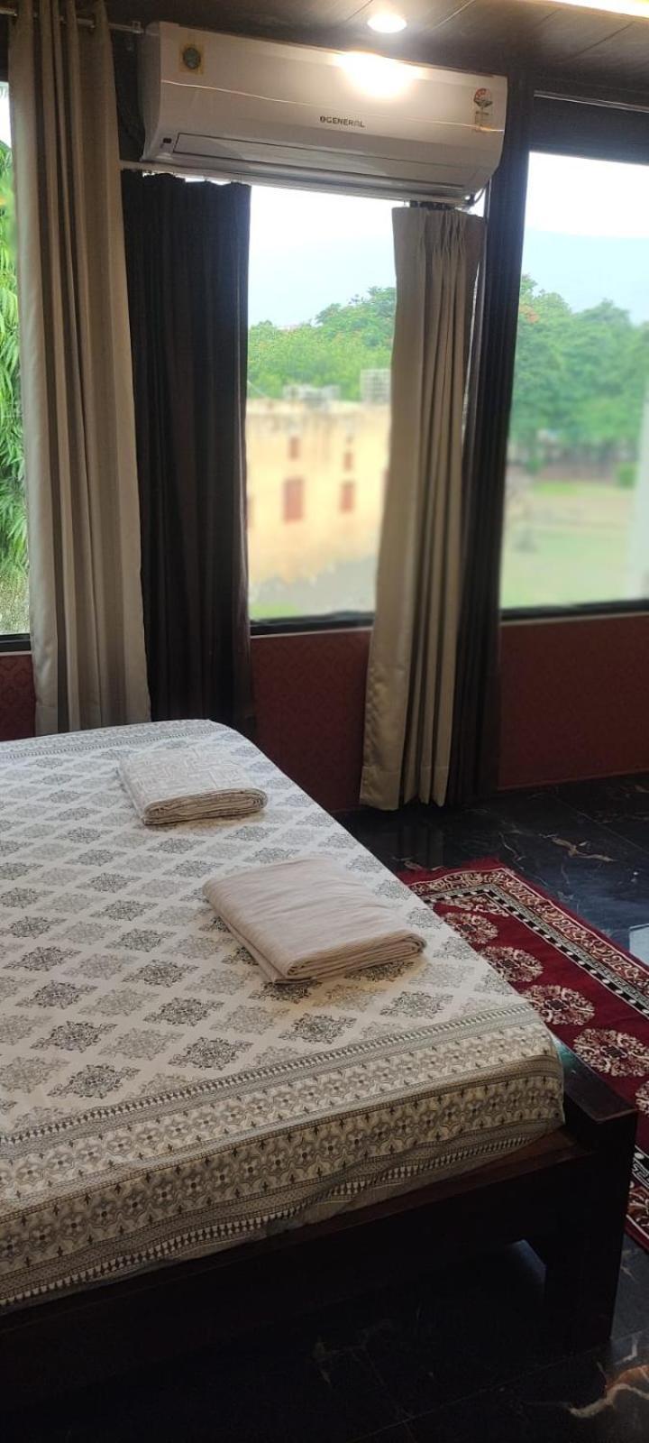 Sukh Sagar Hotel ジャイプール エクステリア 写真